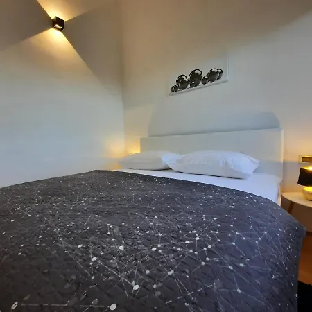 Sofia Apartment *